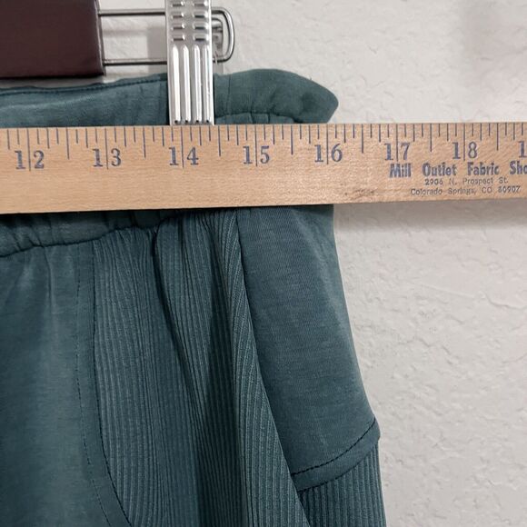 Lululemon Womens Size 14 Brushed Softstreme Ribbed High-Rise Jogger Green Jasper - Picture 11 of 11